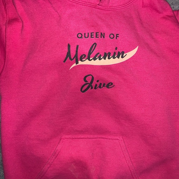 pink pullover - Picture 2 of 4